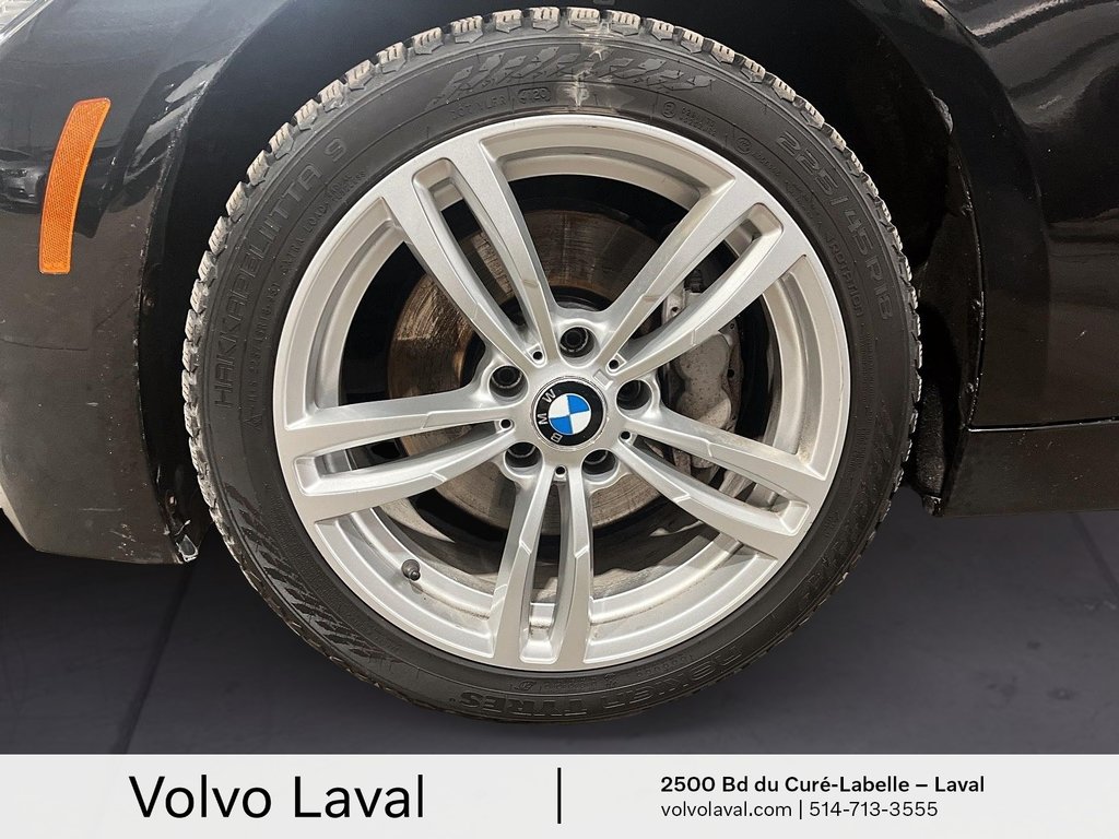 2018 BMW 330i XDrive Sedan in Laval, Quebec - 5 - w1024h768px