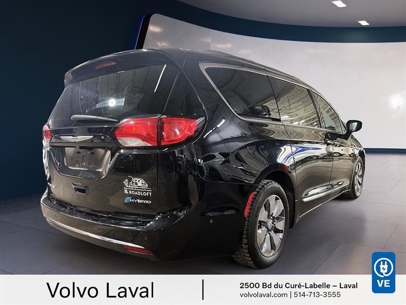 Chrysler Pacifica Hybrid Limited 2019 à Laval, Québec - 8 - w1024h768px