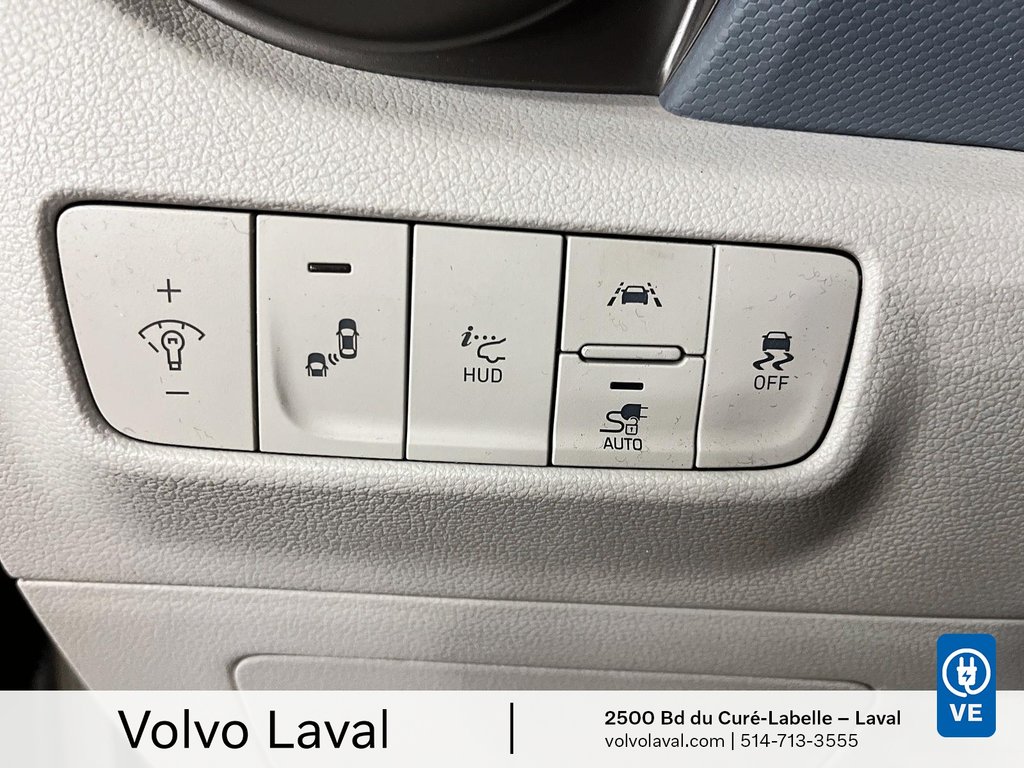 2021 Hyundai Kona EV Ultimate in Laval, Quebec - 16 - w1024h768px