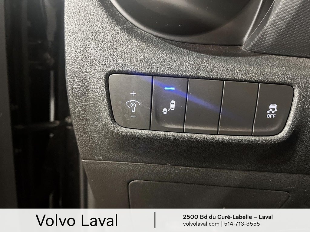 2021 Hyundai Kona 2.0L AWD Preferred in Laval, Quebec - 15 - w1024h768px