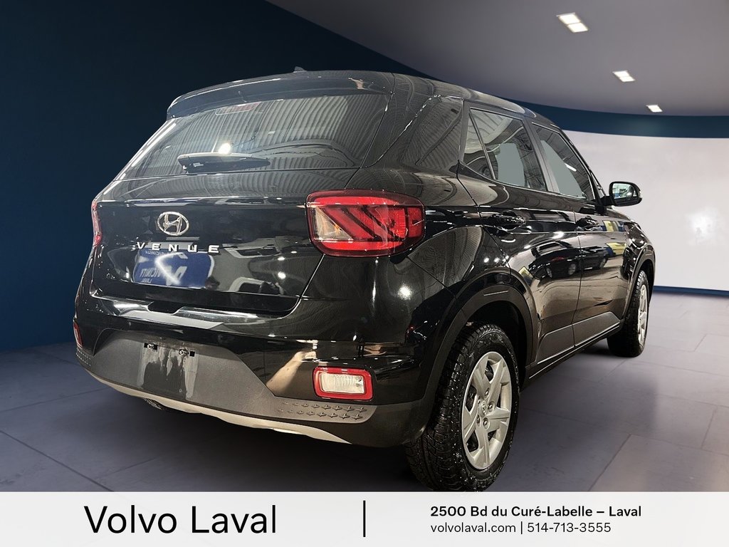 2021 Hyundai Venue FWD Essential IVT in Laval, Quebec - 8 - w1024h768px