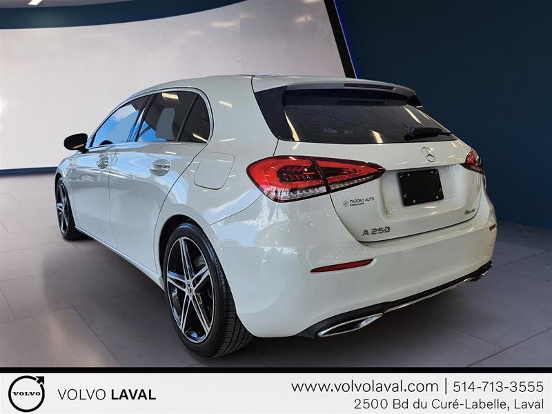 A250 4MATIC Hatch 2019 à Laval, Québec - 5 - w1024h768px