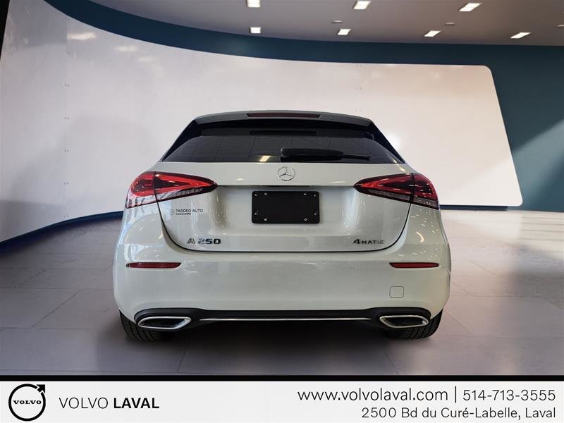 A250 4MATIC Hatch 2019 à Laval, Québec - 6 - w1024h768px