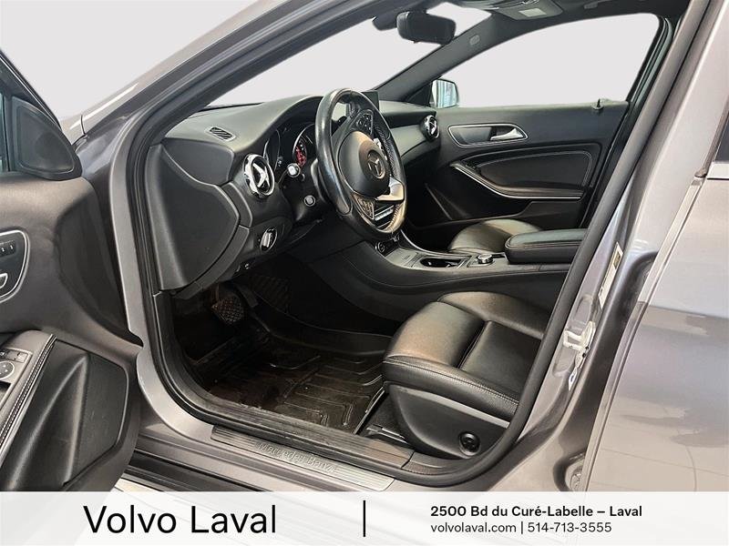 Mercedes-Benz GLA250 4MATIC SUV 2018 à Laval, Québec - 9 - w1024h768px