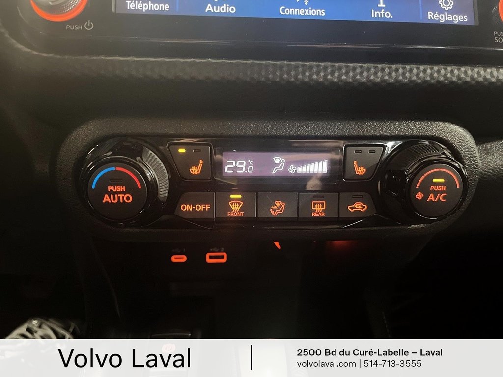 2021 Nissan Kicks SV CVT in Laval, Quebec - 16 - w1024h768px