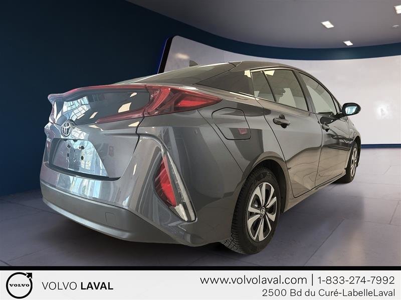 PRIUS PRIME ECVT 2017 à Laval, Québec - 6 - w1024h768px