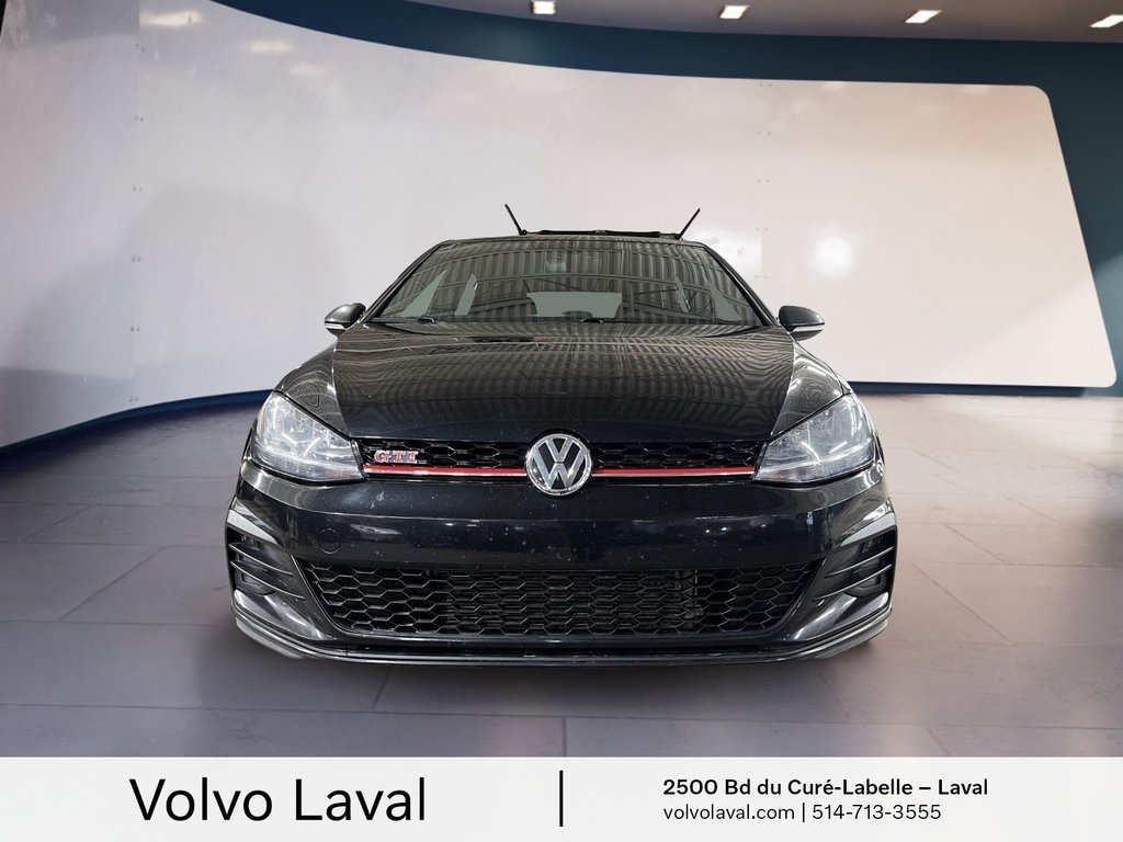 Volkswagen Golf GTI 5-Dr 2.0T 6sp 2019 à Laval, Québec - 2 - w1024h768px