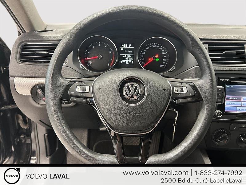 2015  Jetta Trendline 2.0 6sp at in Laval, Quebec - 13 - w1024h768px