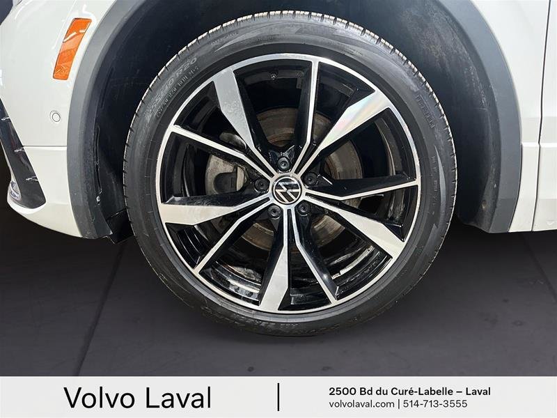 Volkswagen Tiguan Highline 2.0T 8sp at w/Tip 4M 2022 à Laval, Québec - 9 - w1024h768px