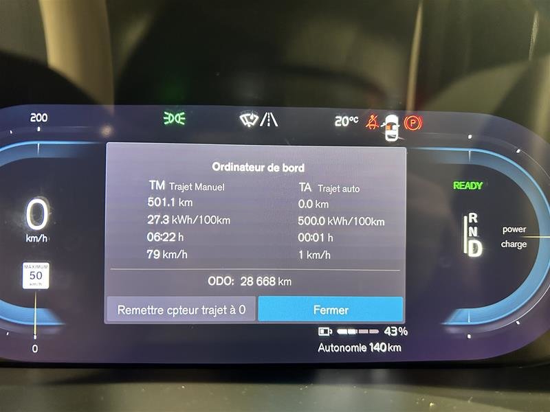 2023  C40 Recharge TWIN Ultimate - Dark in Laval, Quebec - 13 - w1024h768px