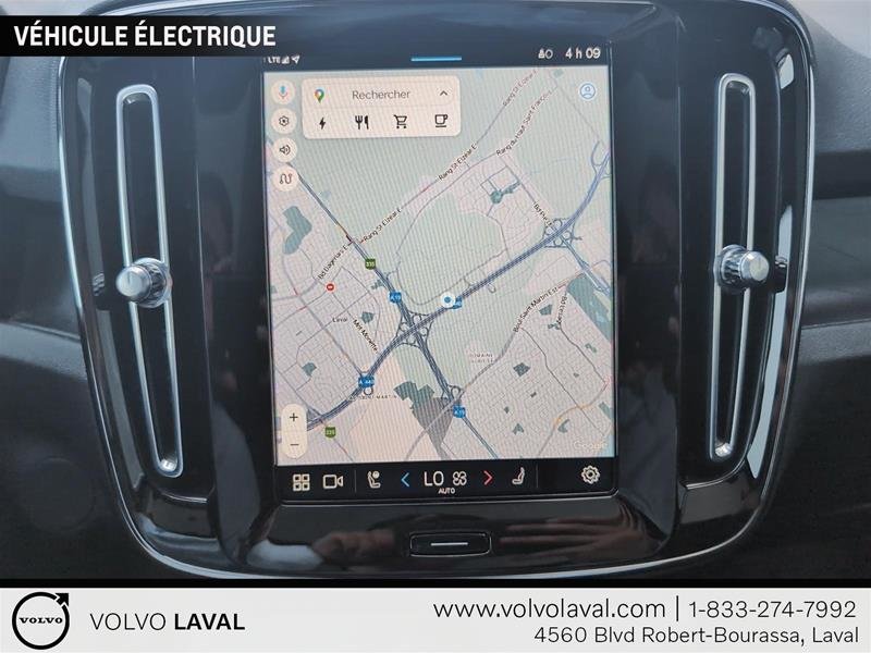 2023  C40 Recharge TWIN Ultimate - Dark in Laval, Quebec - 16 - w1024h768px