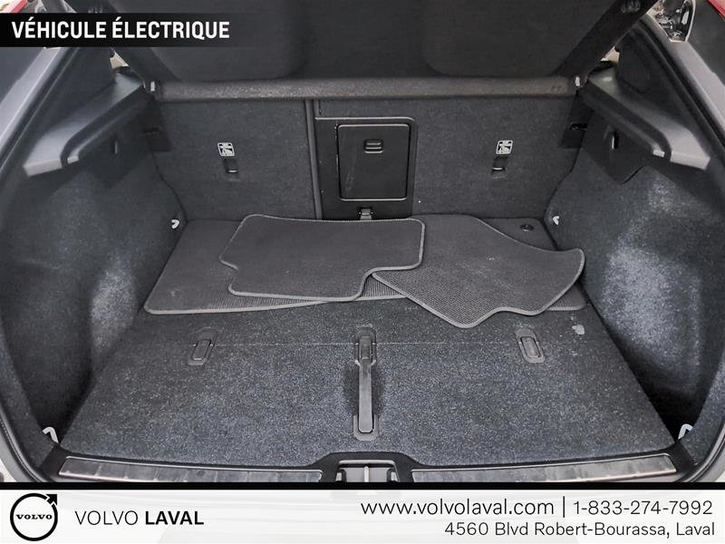 2023  C40 Recharge TWIN Ultimate - Dark in Laval, Quebec - 7 - w1024h768px