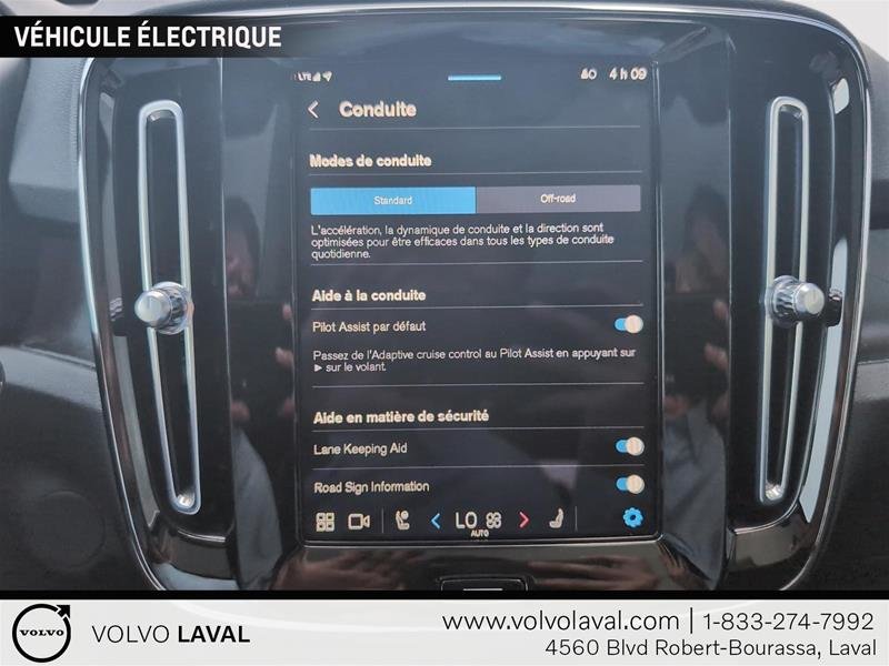 2023  C40 Recharge TWIN Ultimate - Dark in Laval, Quebec - 20 - w1024h768px