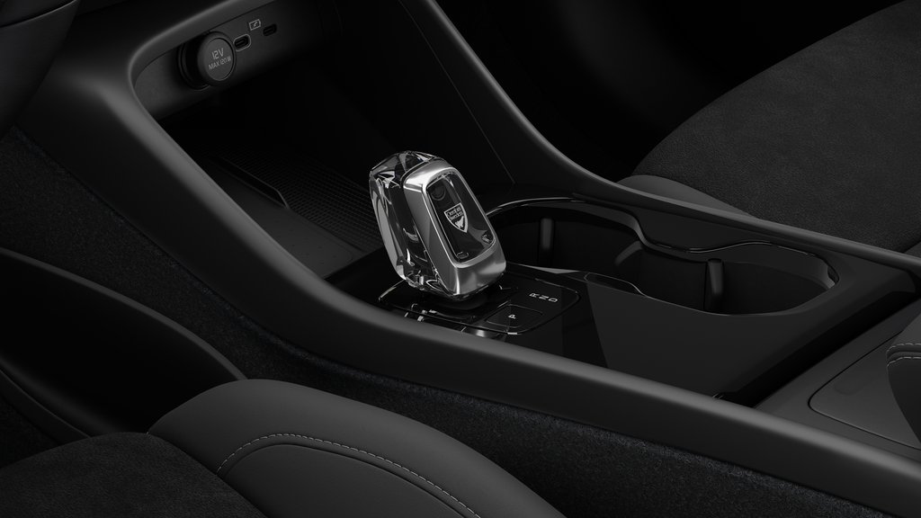 2026 Volvo EC40 Ultra Black Edition in Laval, Quebec - 11 - w1024h768px