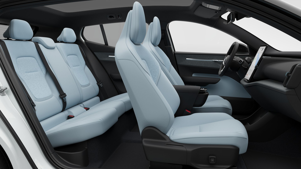 Volvo EX30 Ultra 2025 à Laval, Québec - 11 - w1024h768px
