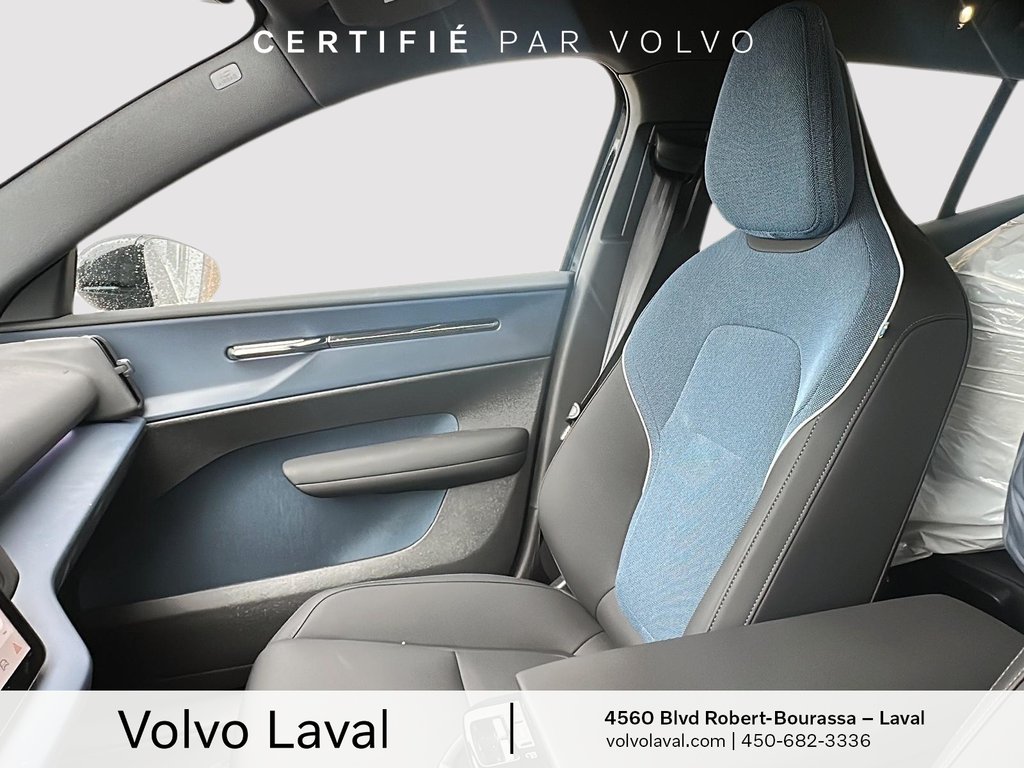 Volvo EX30 Ultra 2025 à Laval, Québec - 7 - w1024h768px