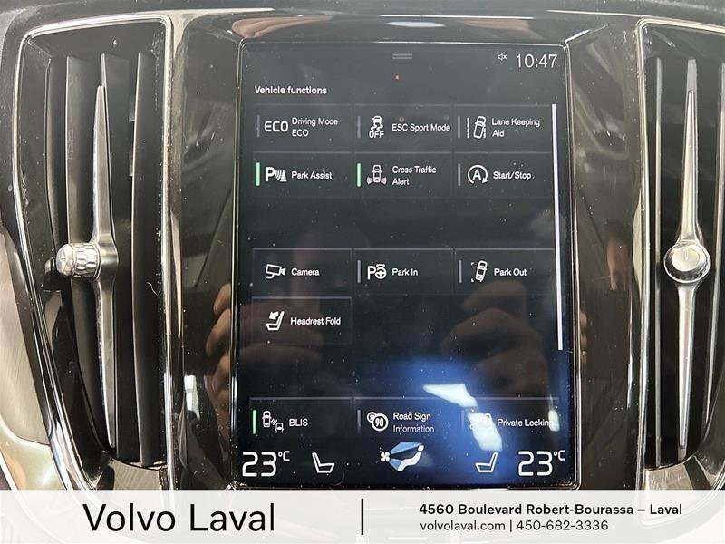 2019 Volvo S60 T6 AWD Momentum in Laval, Quebec - 17 - w1024h768px