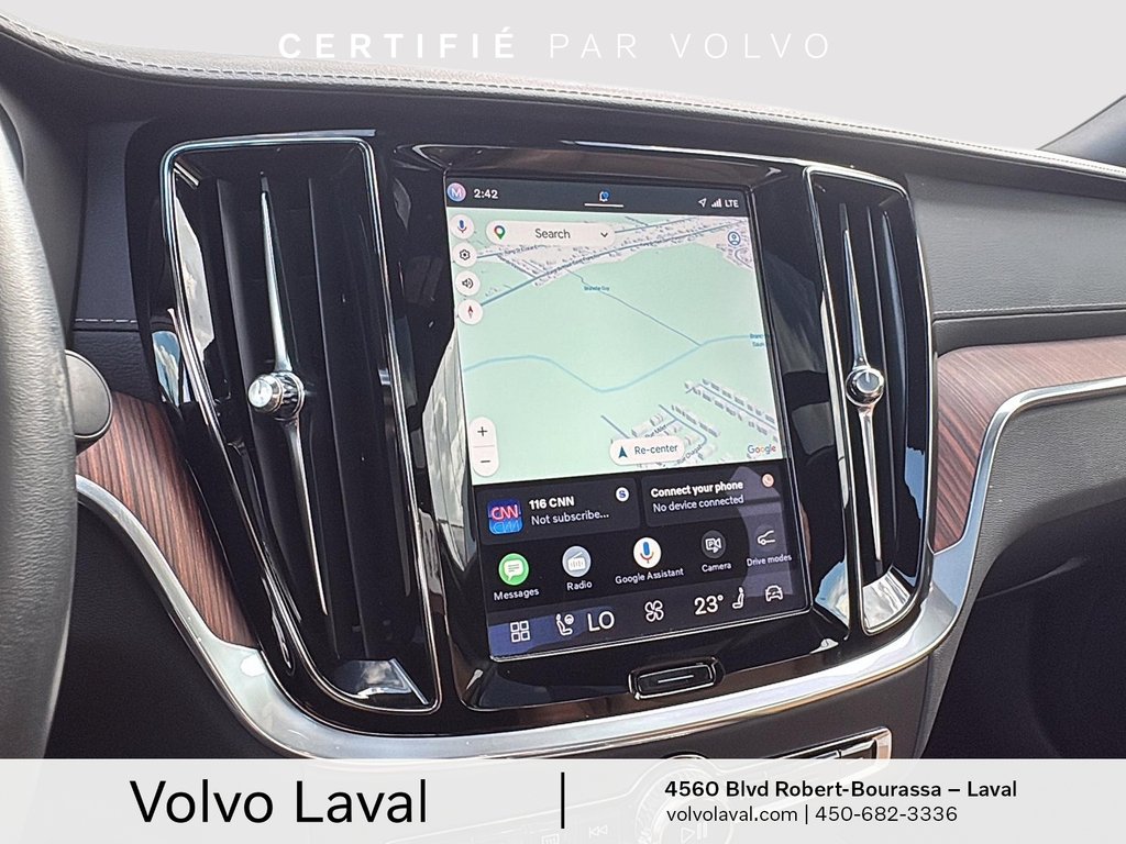 Volvo S60 Ultimate Bright Theme 2023 à Laval, Québec - 18 - w1024h768px