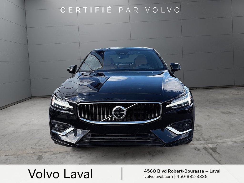 Volvo S60 Ultimate Bright Theme 2023 à Laval, Québec - 2 - w1024h768px