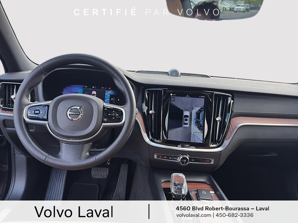 Volvo S60 Ultimate Bright Theme 2023 à Laval, Québec - 9 - w1024h768px