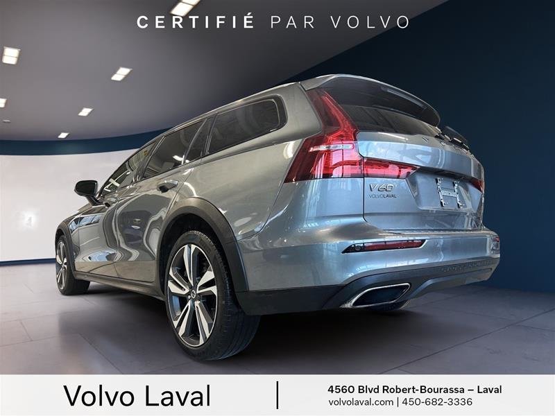 Volvo V60 Cross Country T5 AWD 2021 à Laval, Québec - 12 - w1024h768px