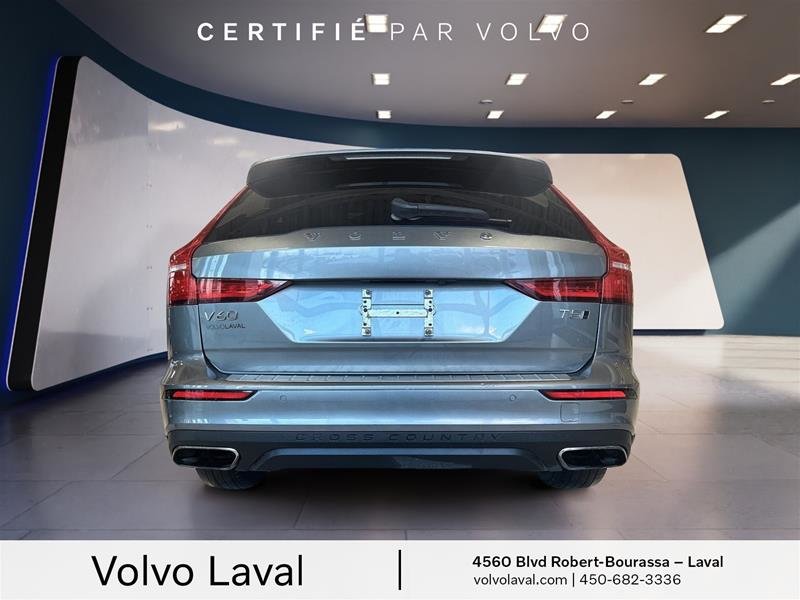 Volvo V60 Cross Country T5 AWD 2021 à Laval, Québec - 10 - w1024h768px