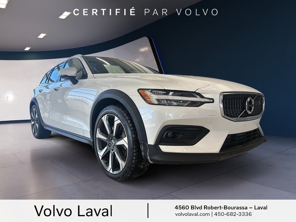 2021 Volvo V60 Cross Country T5 AWD in Laval, Quebec - 3 - w1024h768px