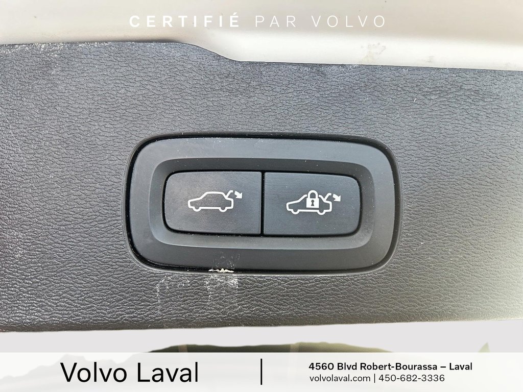 2021 Volvo V60 Cross Country T5 AWD in Laval, Quebec - 10 - w1024h768px