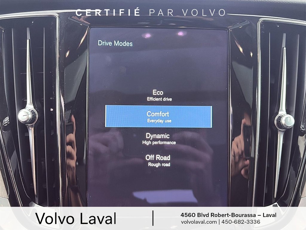 Volvo V60 Cross Country BASE 2022 à Laval, Québec - 22 - w1024h768px