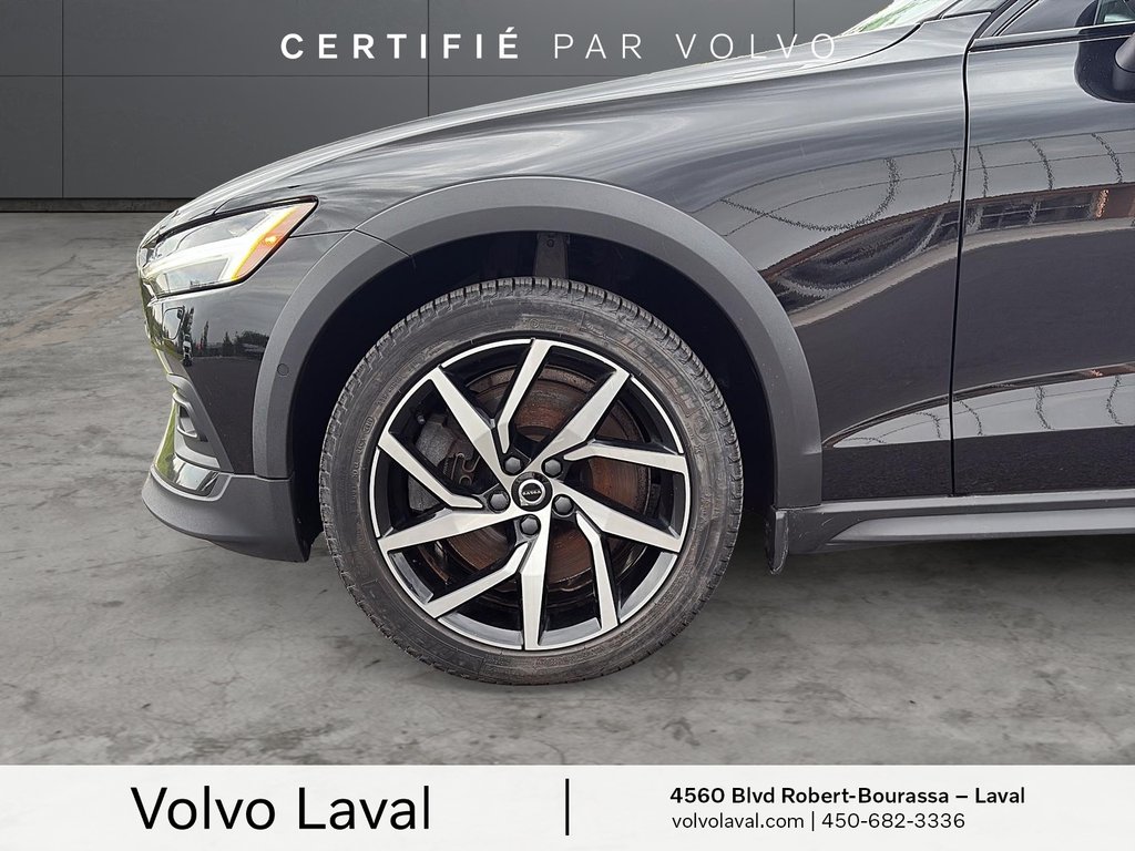 Volvo V60 Cross Country BASE 2022 à Laval, Québec - 7 - w1024h768px