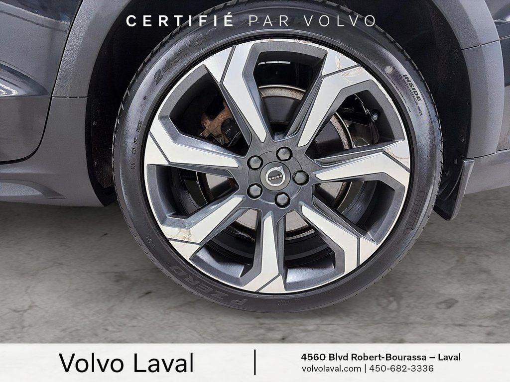 2022 Volvo V60 Cross Country MOMENTUM in Laval, Quebec - 10 - w1024h768px