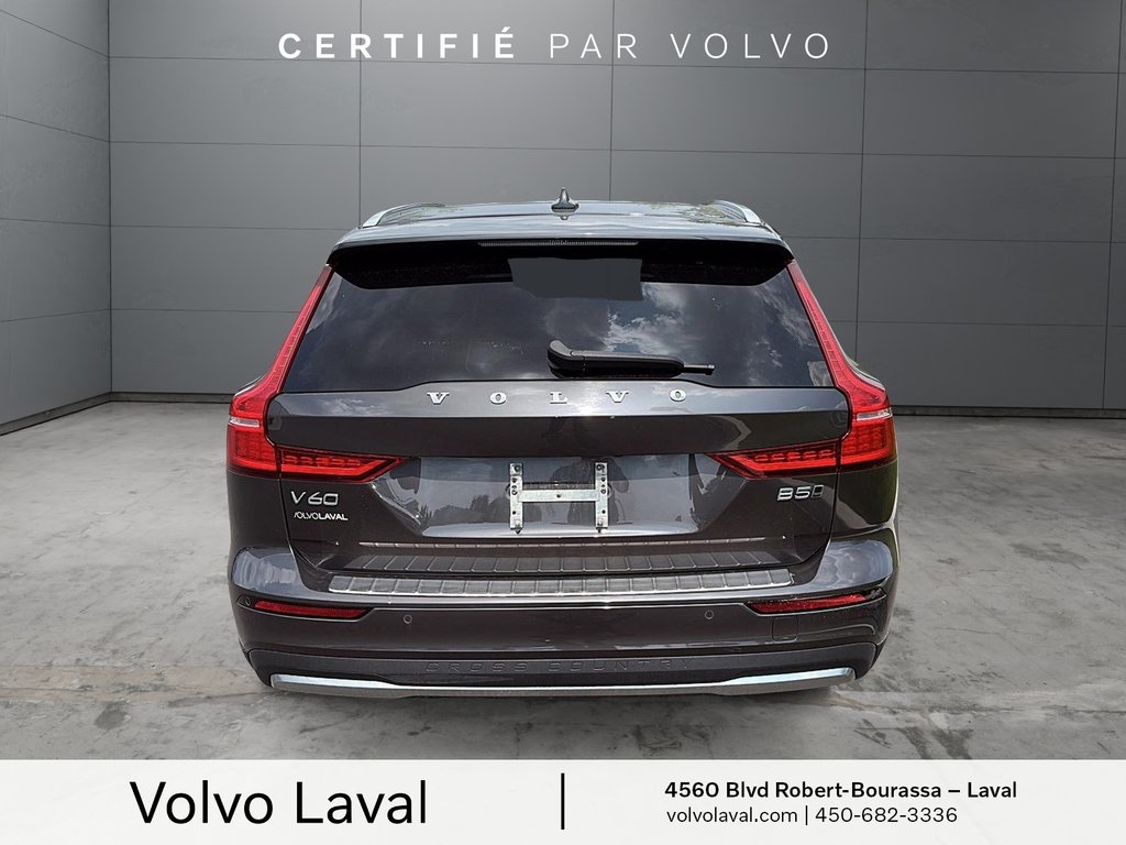 Volvo V60 Cross Country Plus 2023 à Laval, Québec - 3 - w1024h768px
