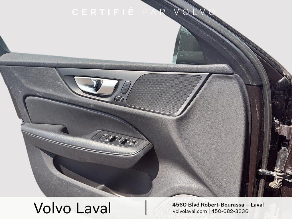 Volvo V60 Cross Country Plus 2023 à Laval, Québec - 11 - w1024h768px