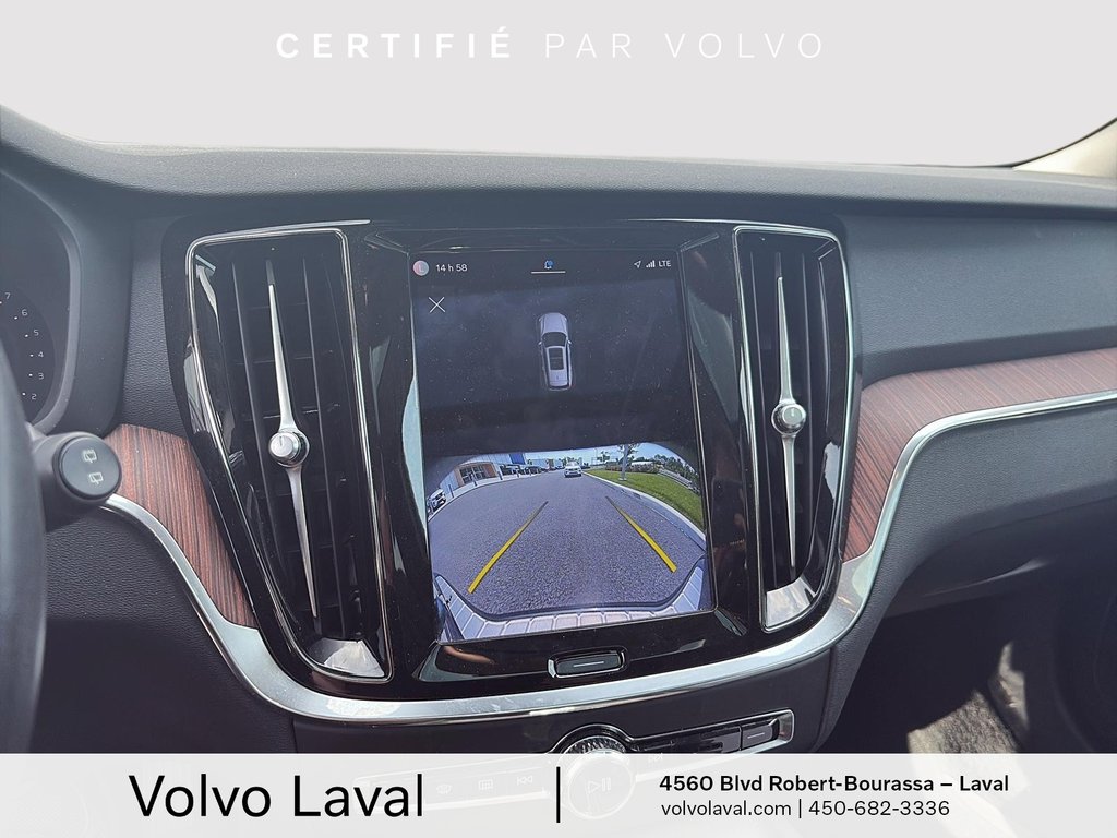 Volvo V60 Cross Country Plus 2023 à Laval, Québec - 18 - w1024h768px