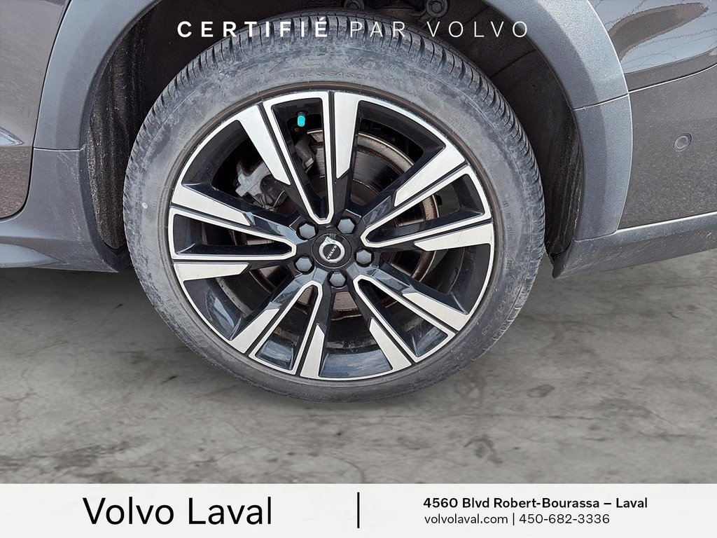 Volvo V60 Cross Country Plus 2023 à Laval, Québec - 7 - w1024h768px