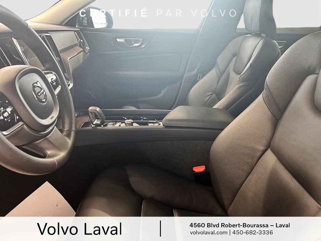 Volvo V60 Cross Country B5 AWD Plus 2024 à Laval, Québec - 8 - w1024h768px