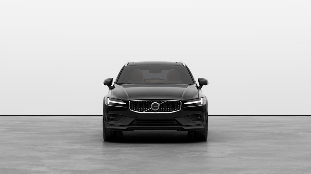 2026 Volvo V60 Cross Country Ultra in Laval, Quebec - 3 - w1024h768px