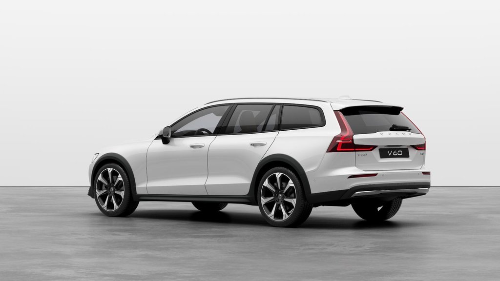 Volvo V60 Cross Country Ultra 2026 à Laval, Québec - 2 - w1024h768px