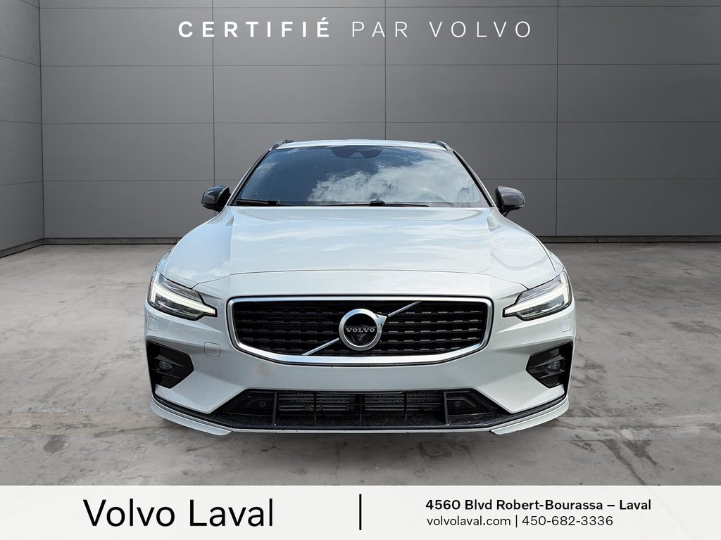 Volvo V60 R-Design 2019 à Laval, Québec - 2 - w1024h768px