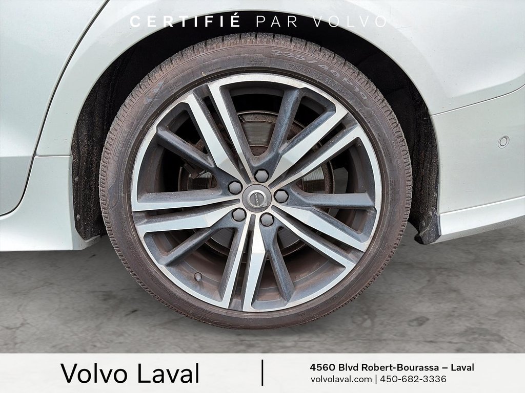 Volvo V60 R-Design 2019 à Laval, Québec - 7 - w1024h768px