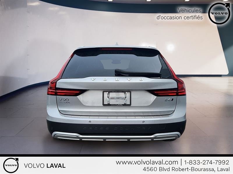 V90 Cross Country B6 AWD Plus 2023 à Laval, Québec - 5 - w1024h768px