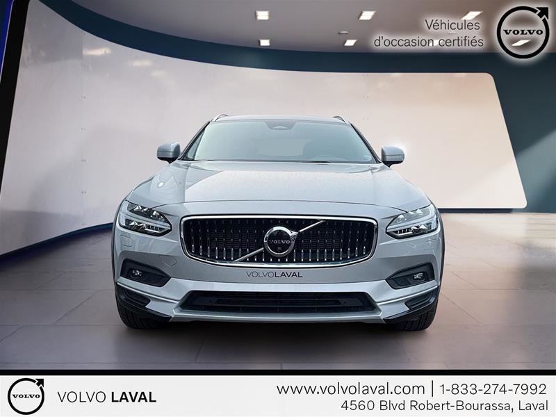 V90 Cross Country B6 AWD Plus 2023 à Laval, Québec - 3 - w1024h768px