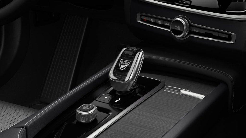 2026 Volvo V90 Cross Country Ultra in Laval, Quebec - 9 - w1024h768px