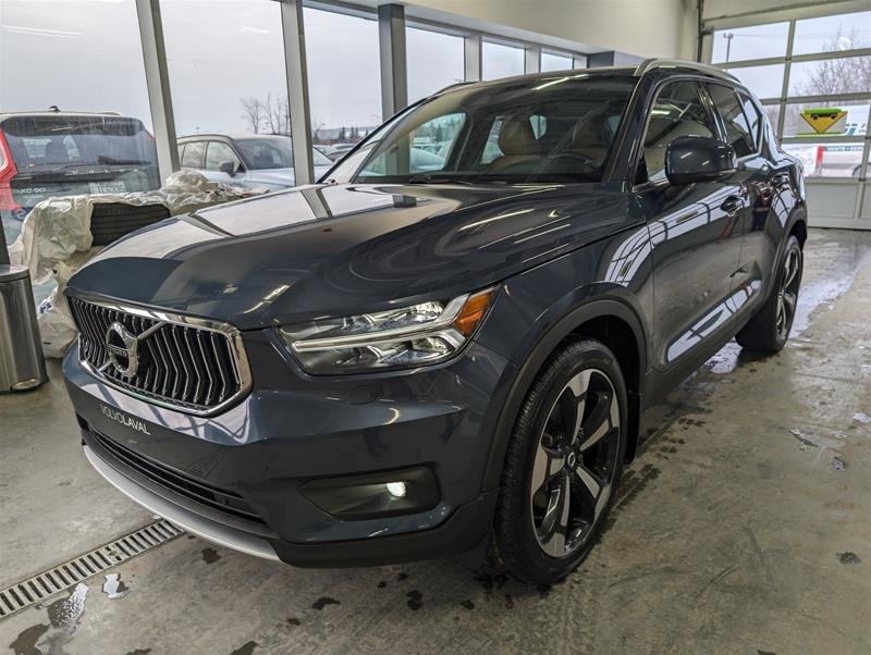 2020  XC40 T5 AWD Inscription in Laval, Quebec - 1 - w1024h768px
