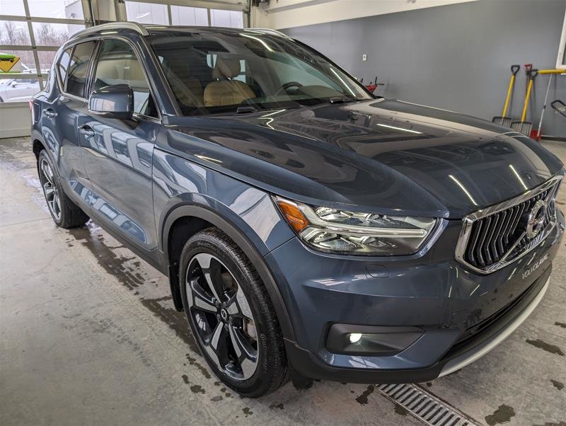 2020  XC40 T5 AWD Inscription in Laval, Quebec - 6 - w1024h768px