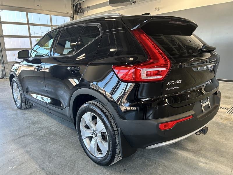 2020  XC40 T5 AWD Momentum in Laval, Quebec - 3 - w1024h768px