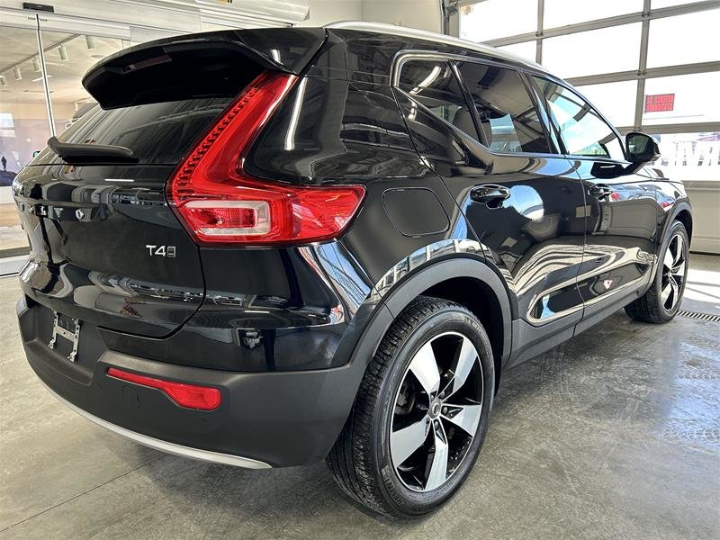 2020  XC40 T4 AWD Momentum in Laval, Quebec - 5 - w1024h768px
