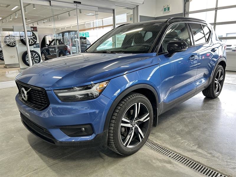 2020  XC40 T5 AWD R-Design in Laval, Quebec - 1 - w1024h768px