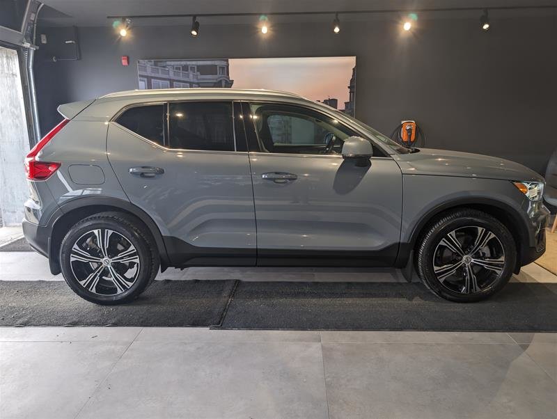 2021  XC40 T5 AWD Inscription in Laval, Quebec - 6 - w1024h768px