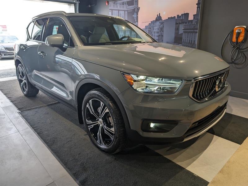 2021  XC40 T5 AWD Inscription in Laval, Quebec - 3 - w1024h768px